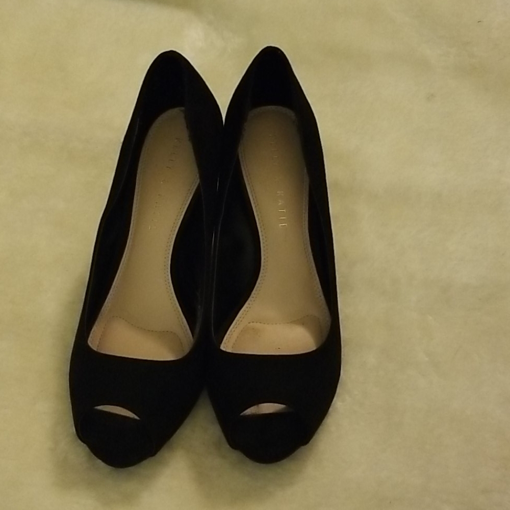 Black Kelly & Katie Peep Toe Pumps 8